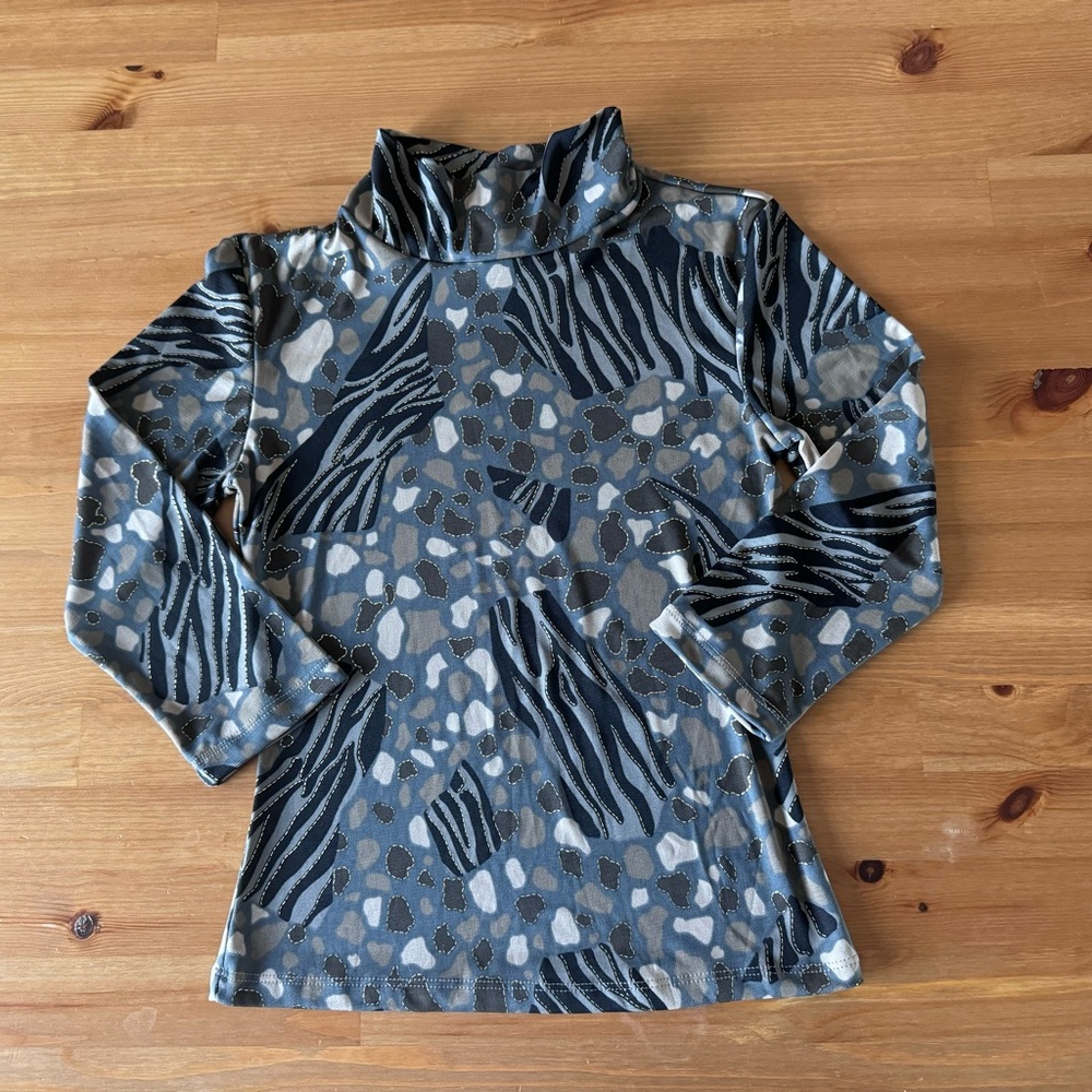 Y2K turtleneck with a zebra pattern